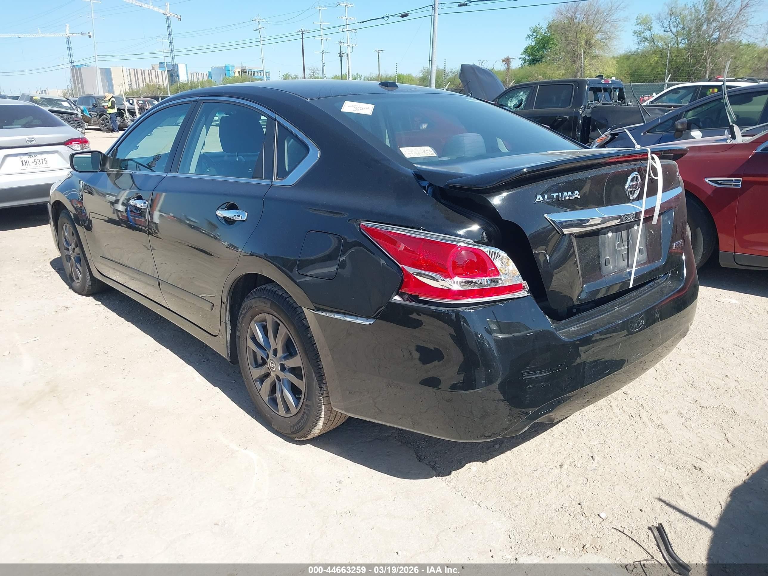 2015 Nissan Altima 2.5 S Черный vin: 1N4AL3AP1FC487733
