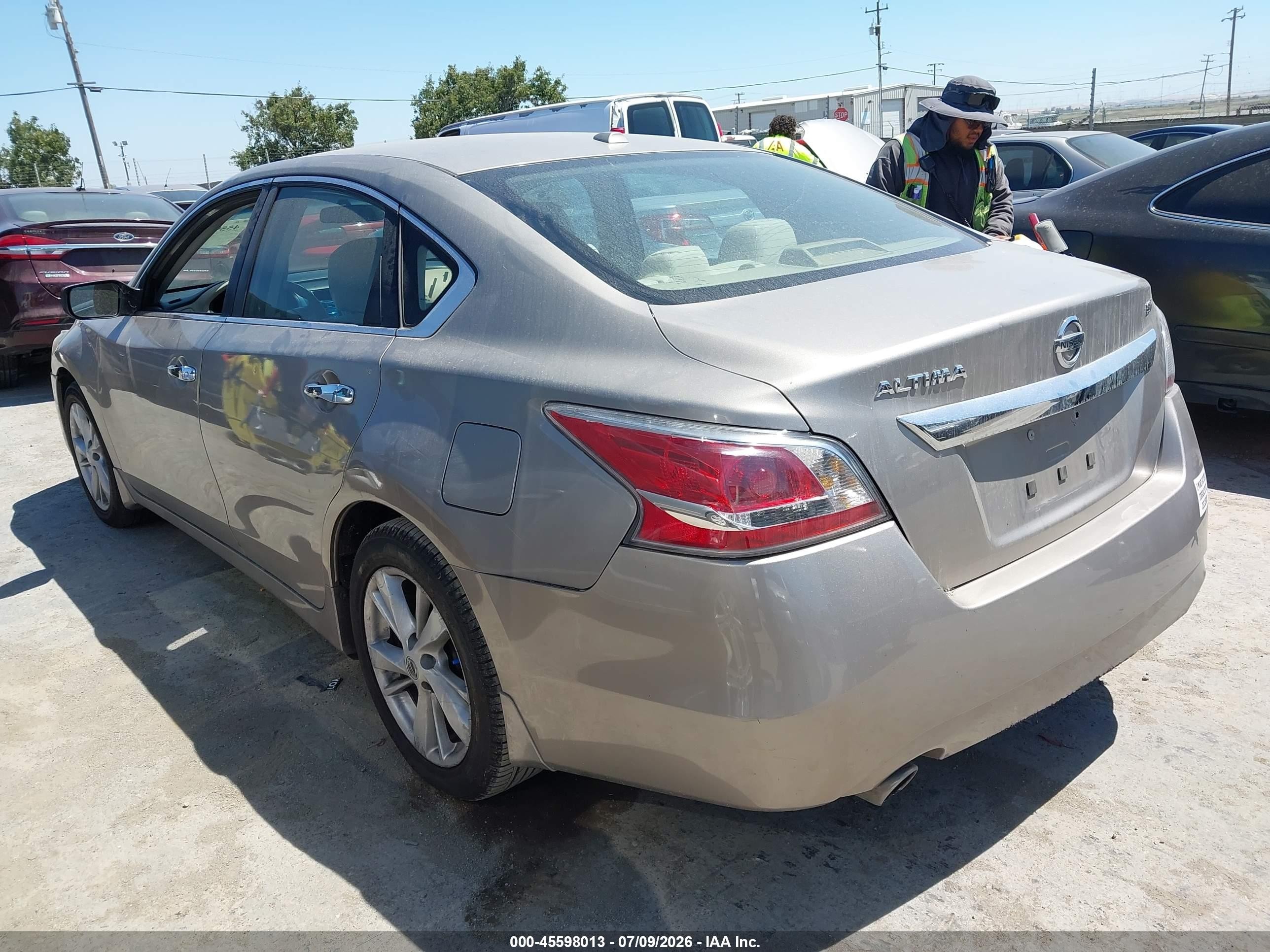 2015 Nissan Altima 2.5 Sv Beige vin: 1N4AL3AP1FC493659