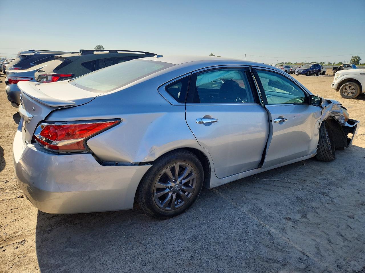 2015 Nissan Altima 2.5 S Silver vin: 1N4AL3AP1FC497582