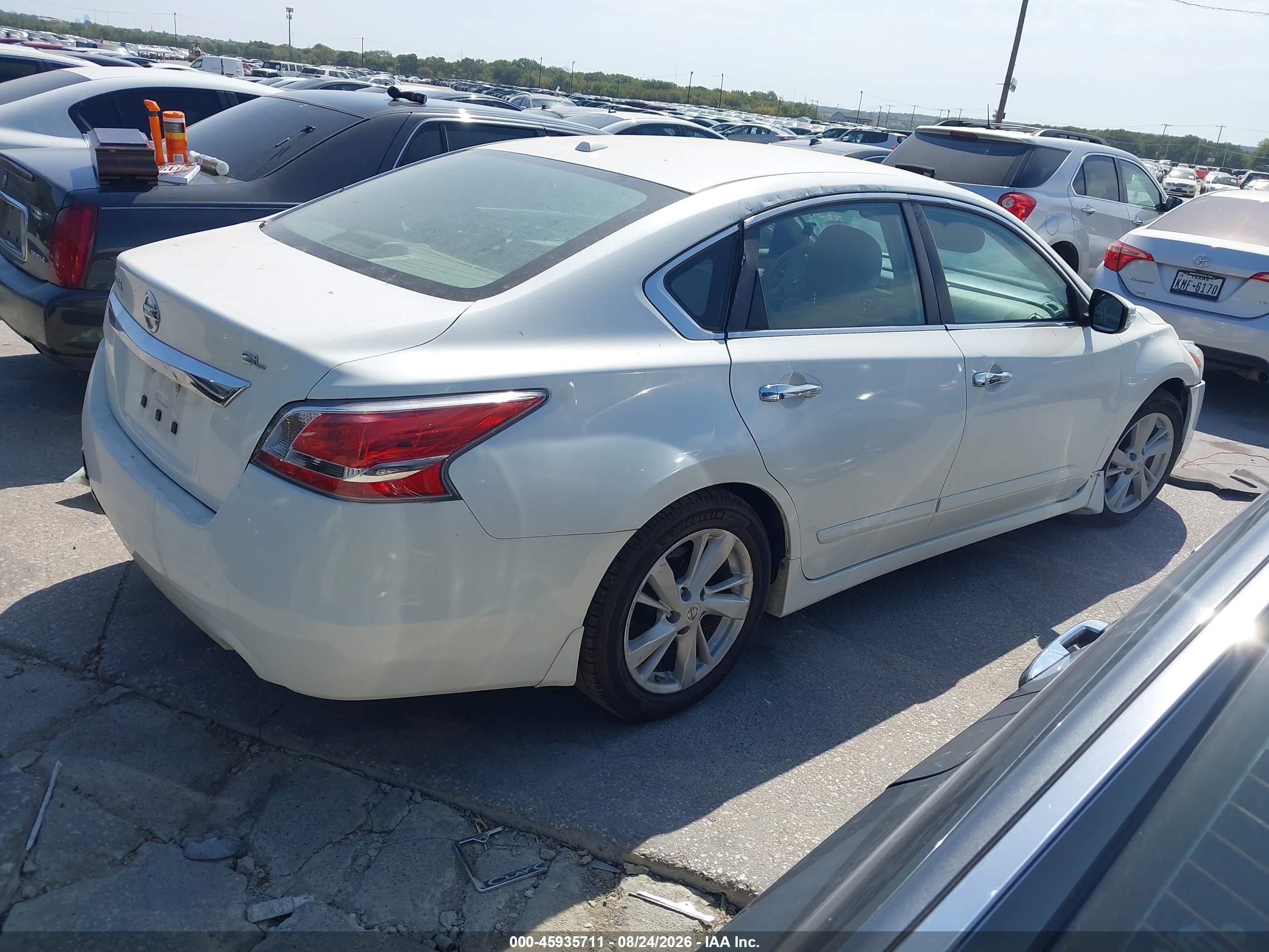 2015 Nissan Altima 2.5 Sl White vin: 1N4AL3AP1FC568358