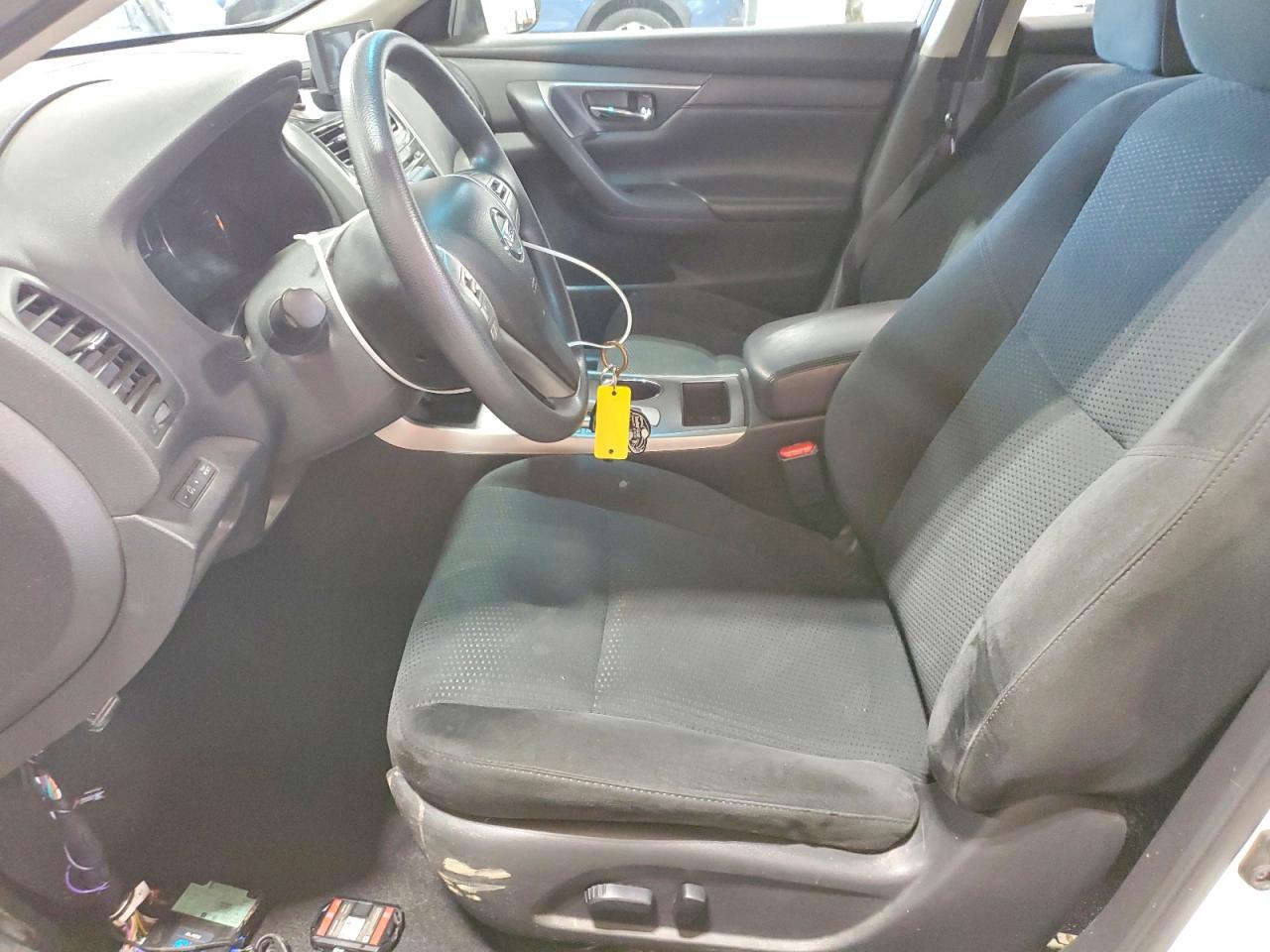 2015 Nissan Altima 2.5 S White vin: 1N4AL3AP1FC583796