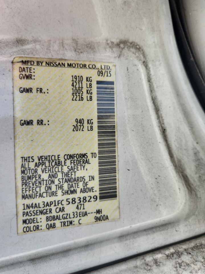 2015 Nissan Altima 2.5 S White vin: 1N4AL3AP1FC583829