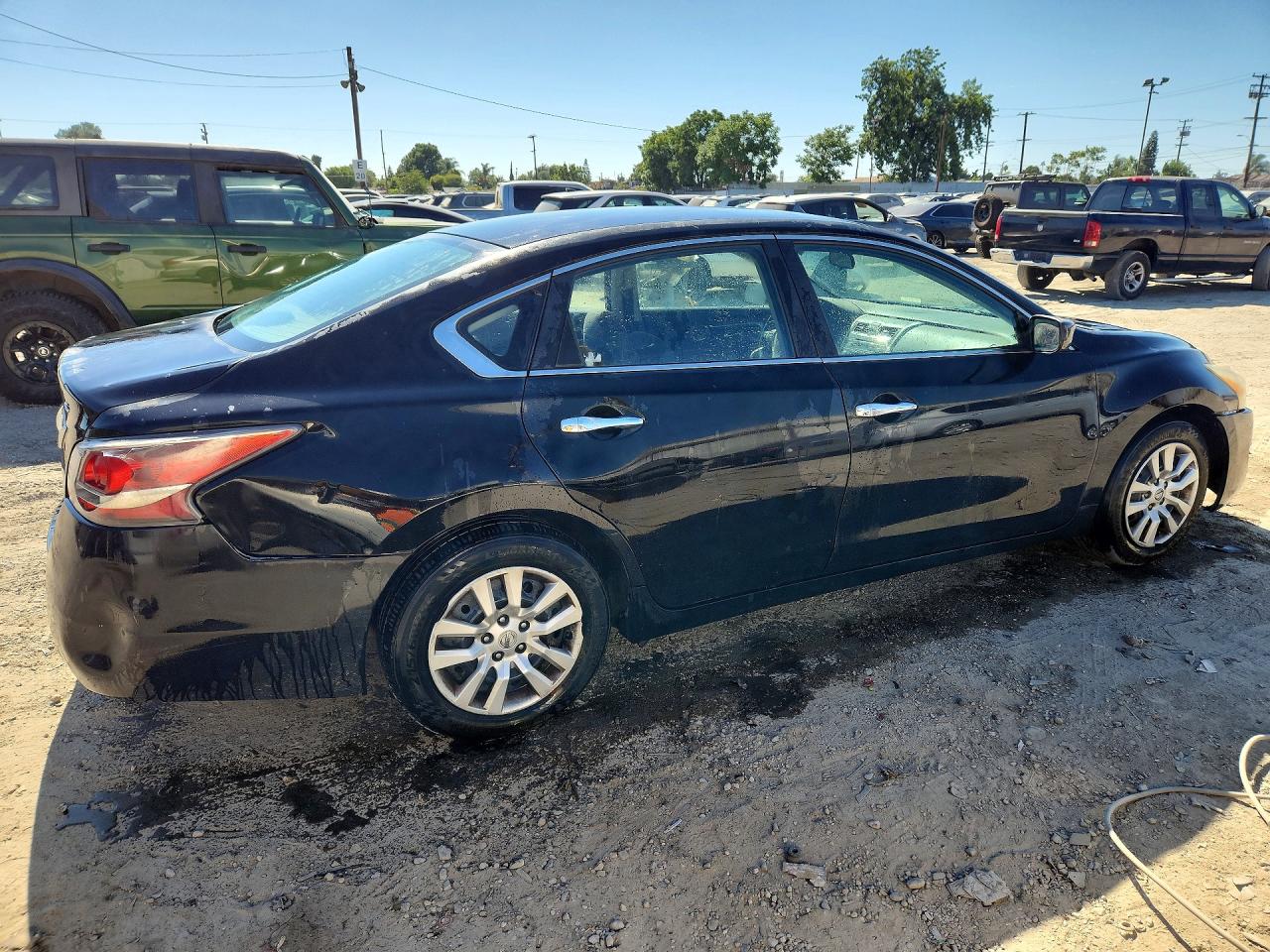2015 Nissan Altima 2.5 S Black vin: 1N4AL3AP1FN300236