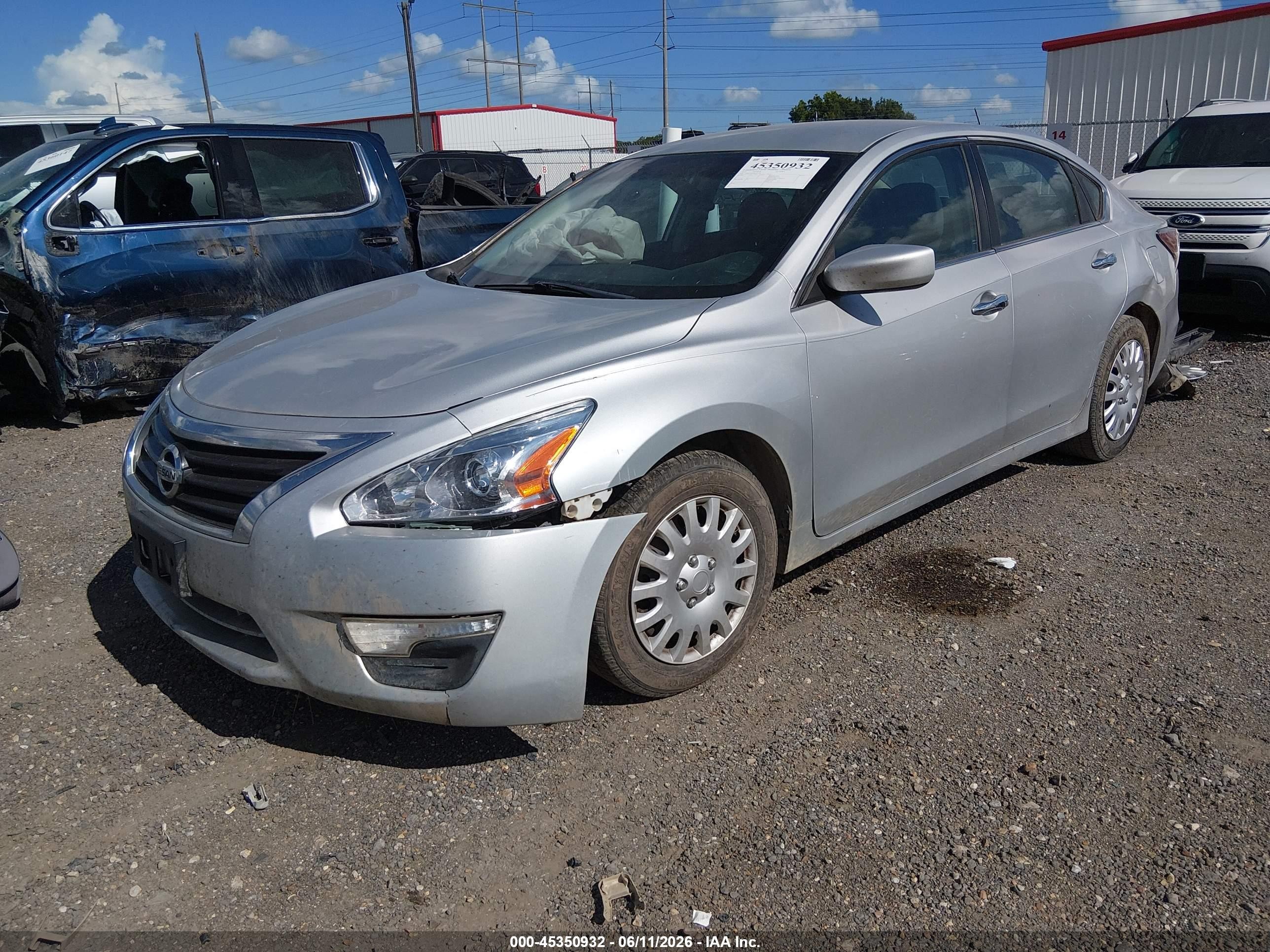 2015 Nissan Altima 2.5 S Silver vin: 1N4AL3AP1FN305338
