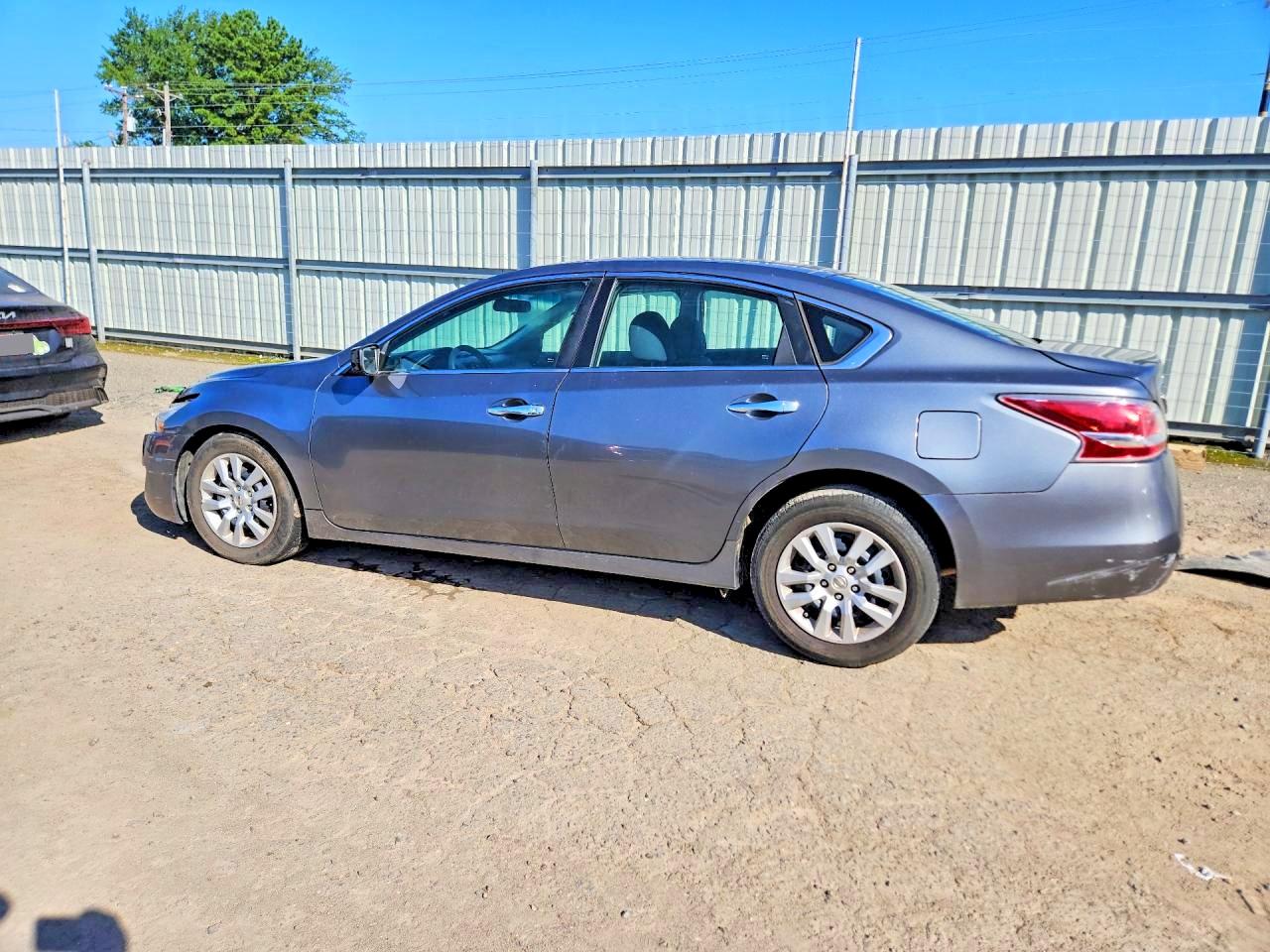 2015 Nissan Altima 2.5 S Gray vin: 1N4AL3AP1FN317733