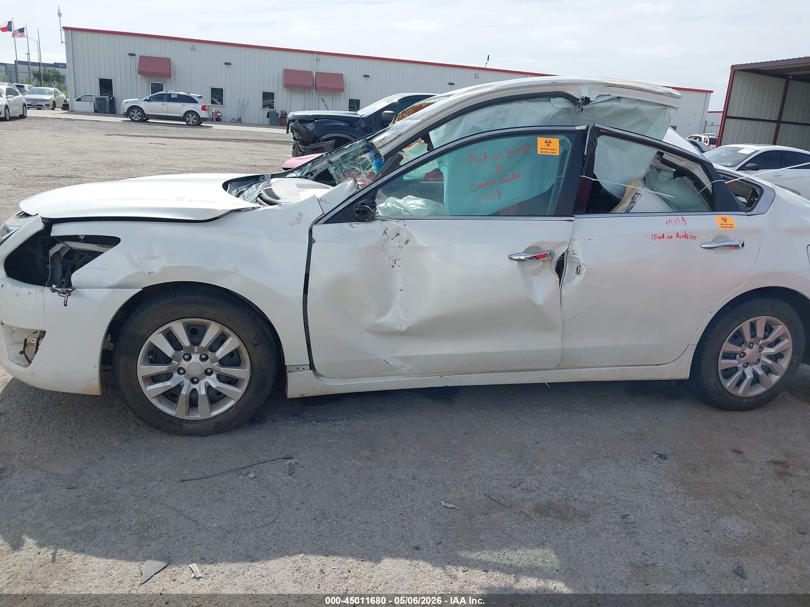 2015 Nissan Altima 2.5/2.5 S/2.5 Sl/2.5 Sv White vin: 1N4AL3AP1FN318512
