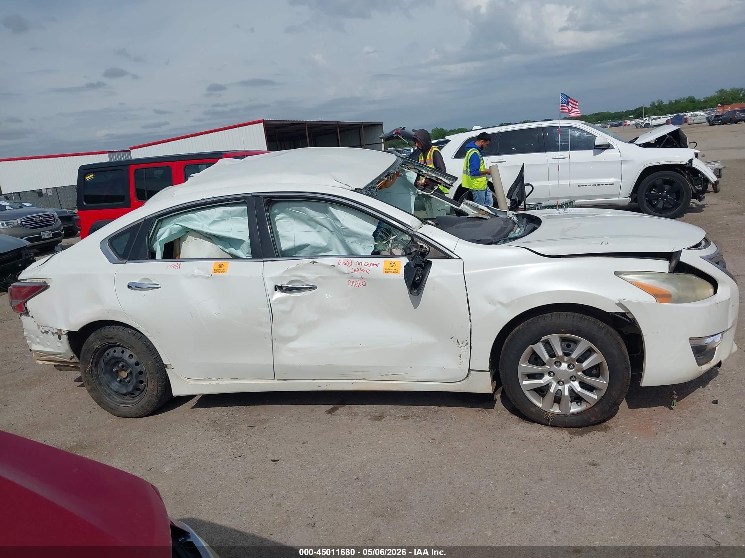 2015 Nissan Altima 2.5/2.5 S/2.5 Sl/2.5 Sv White vin: 1N4AL3AP1FN318512