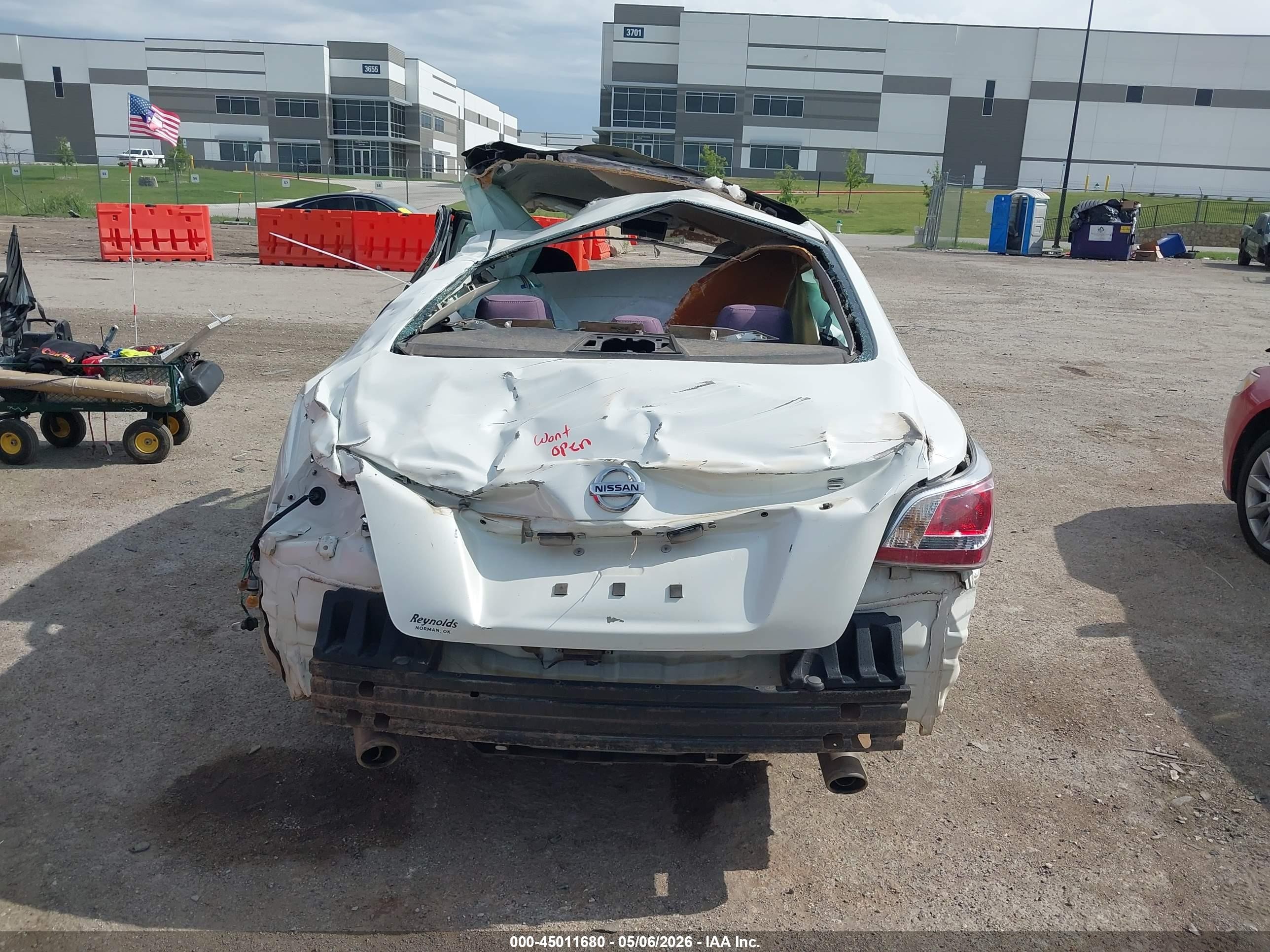 2015 Nissan Altima 2.5/2.5 S/2.5 Sl/2.5 Sv White vin: 1N4AL3AP1FN318512