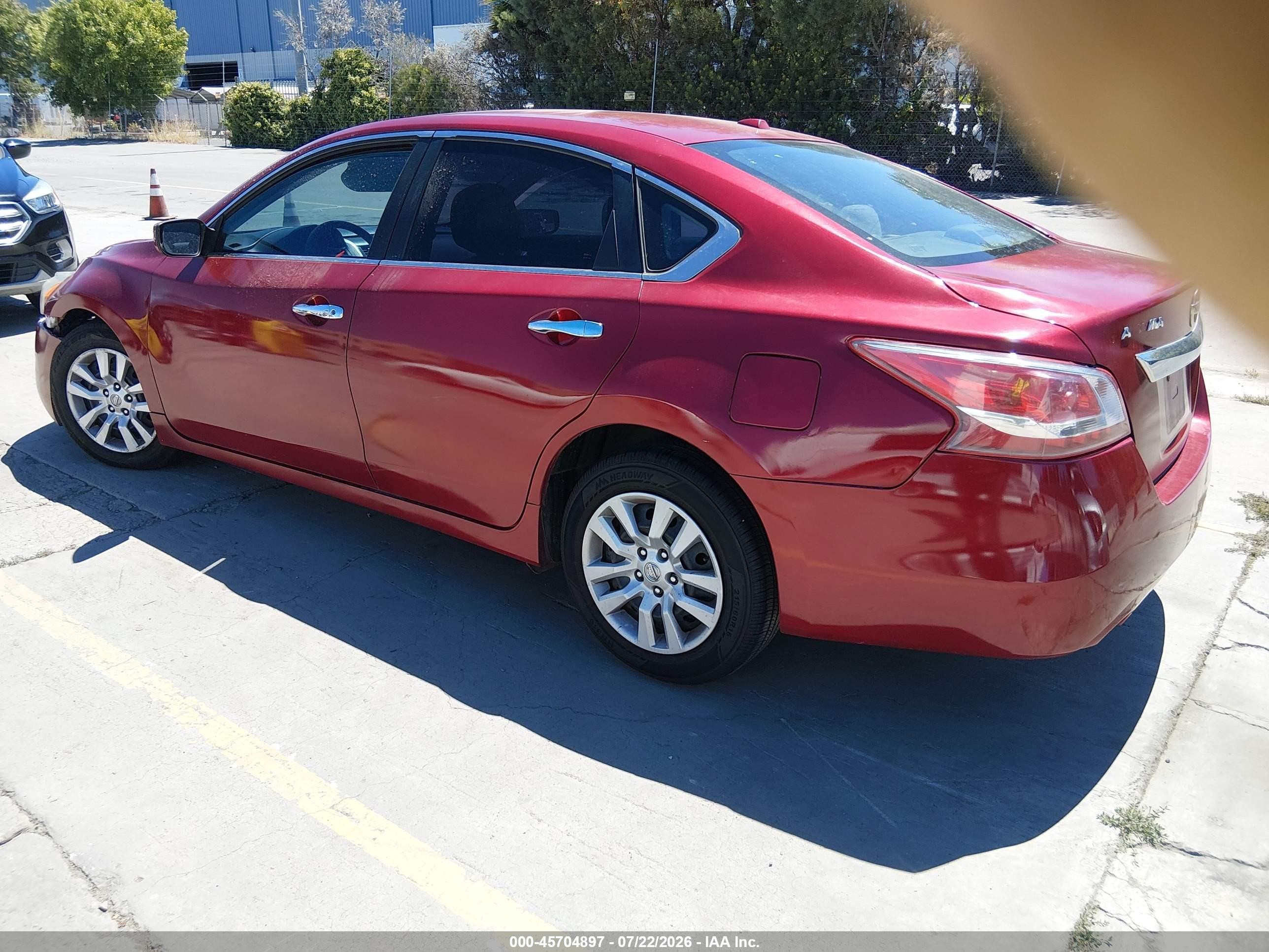 2015 Nissan Altima 2.5/2.5 S/2.5 Sl/2.5 Sv Красный vin: 1N4AL3AP1FN334189