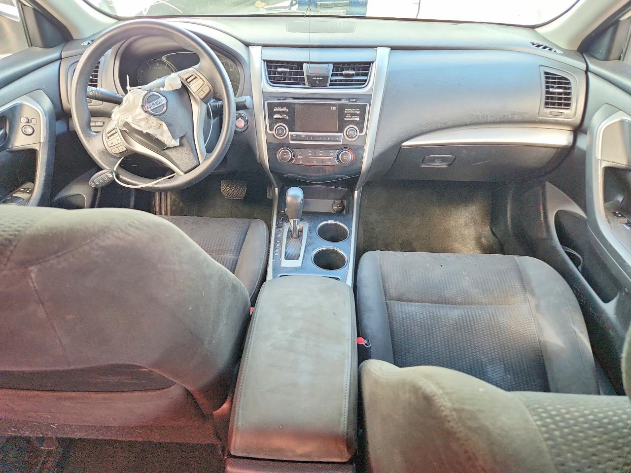 2015 Nissan Altima 2.5 S White vin: 1N4AL3AP1FN335326