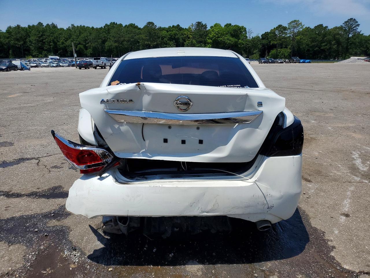2015 Nissan Altima 2.5 S White vin: 1N4AL3AP1FN335326