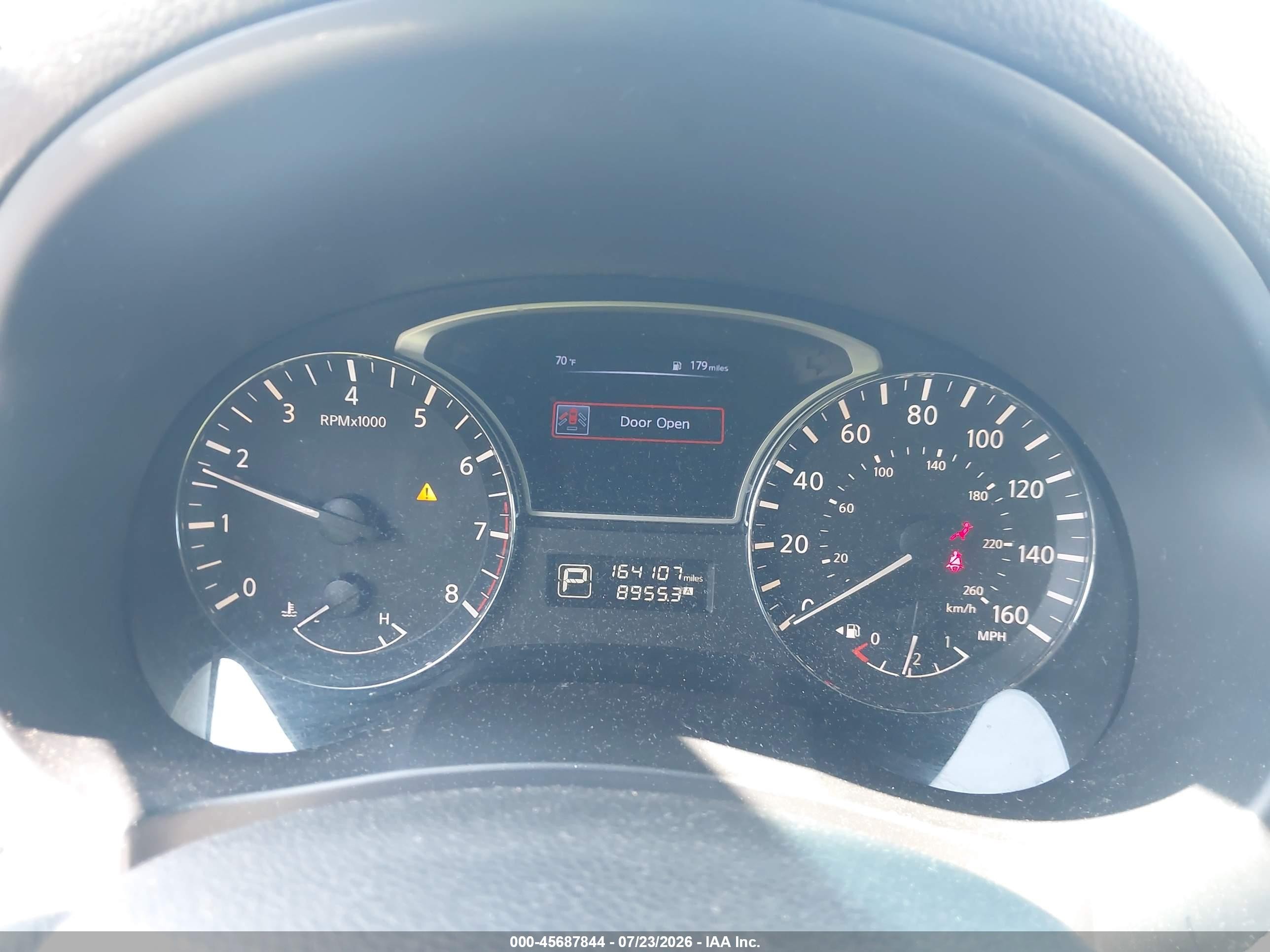 2015 Nissan Altima   White vin: 1N4AL3AP1FN347444