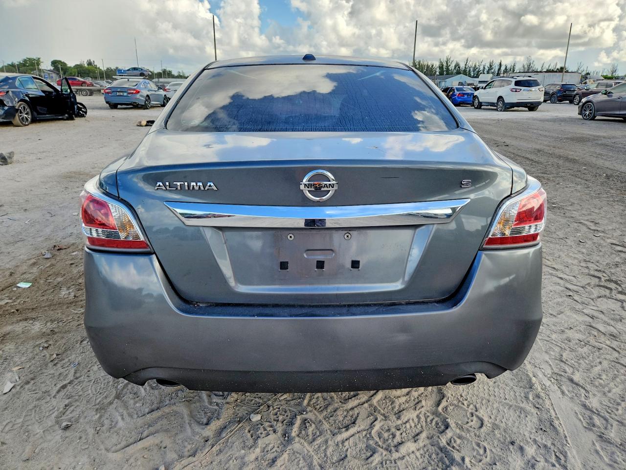 2015 Nissan Altima 2.5 S Gray vin: 1N4AL3AP1FN355396