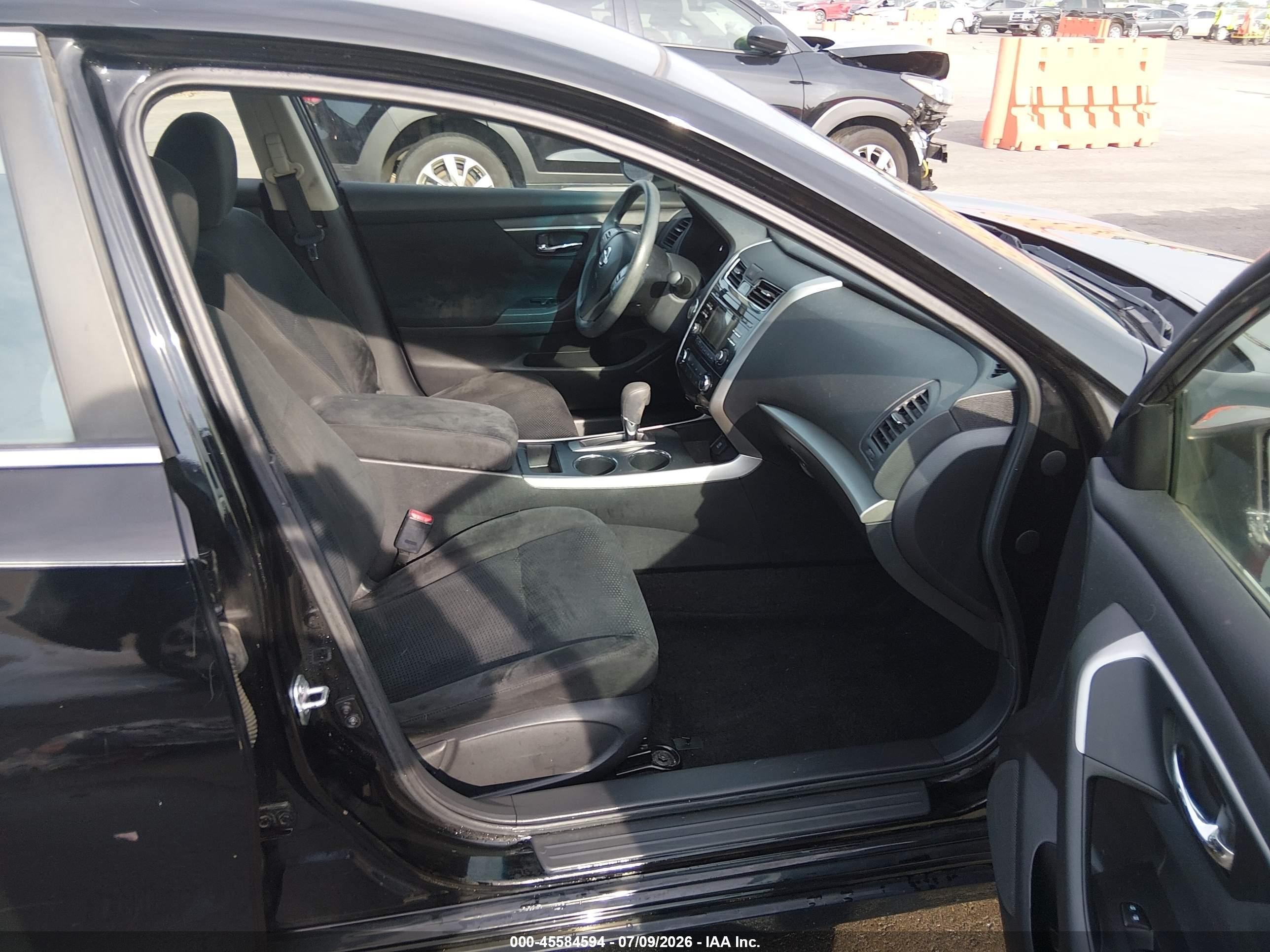 2015 Nissan Altima 2.5 S Black vin: 1N4AL3AP1FN372747