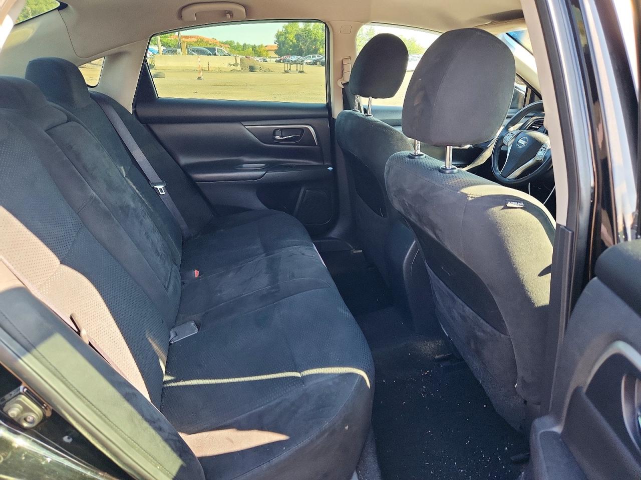 2015 Nissan Altima 2.5 S Черный vin: 1N4AL3AP1FN396871