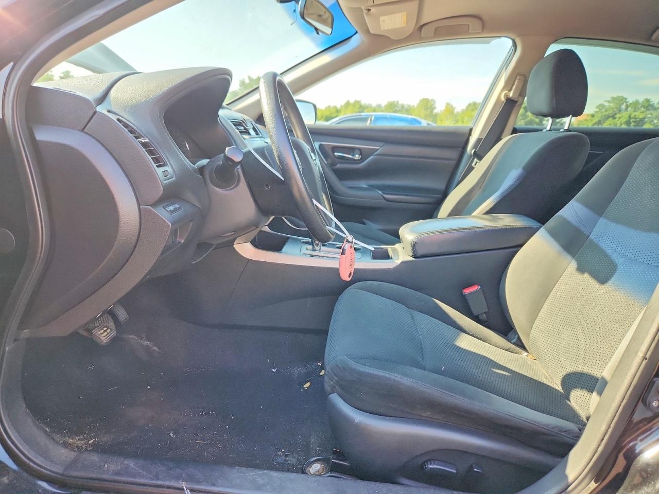2015 Nissan Altima 2.5 S Черный vin: 1N4AL3AP1FN396871