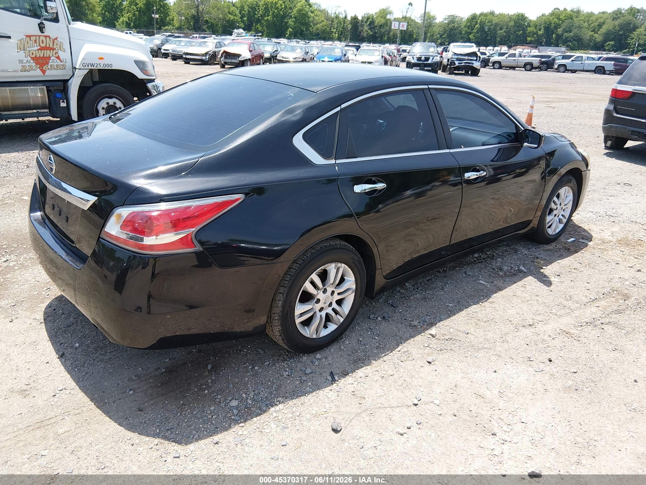 2015 Nissan Altima 2.5 S Черный vin: 1N4AL3AP1FN401356