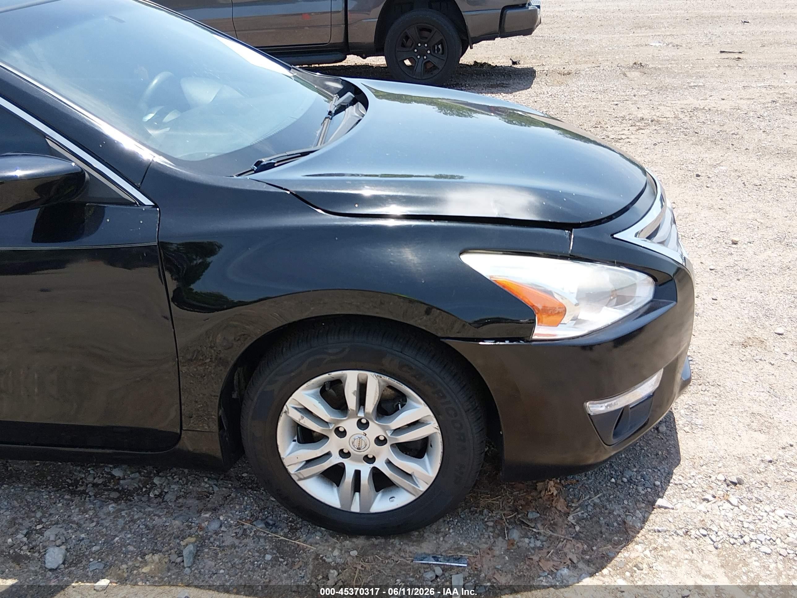 2015 Nissan Altima 2.5 S Черный vin: 1N4AL3AP1FN401356