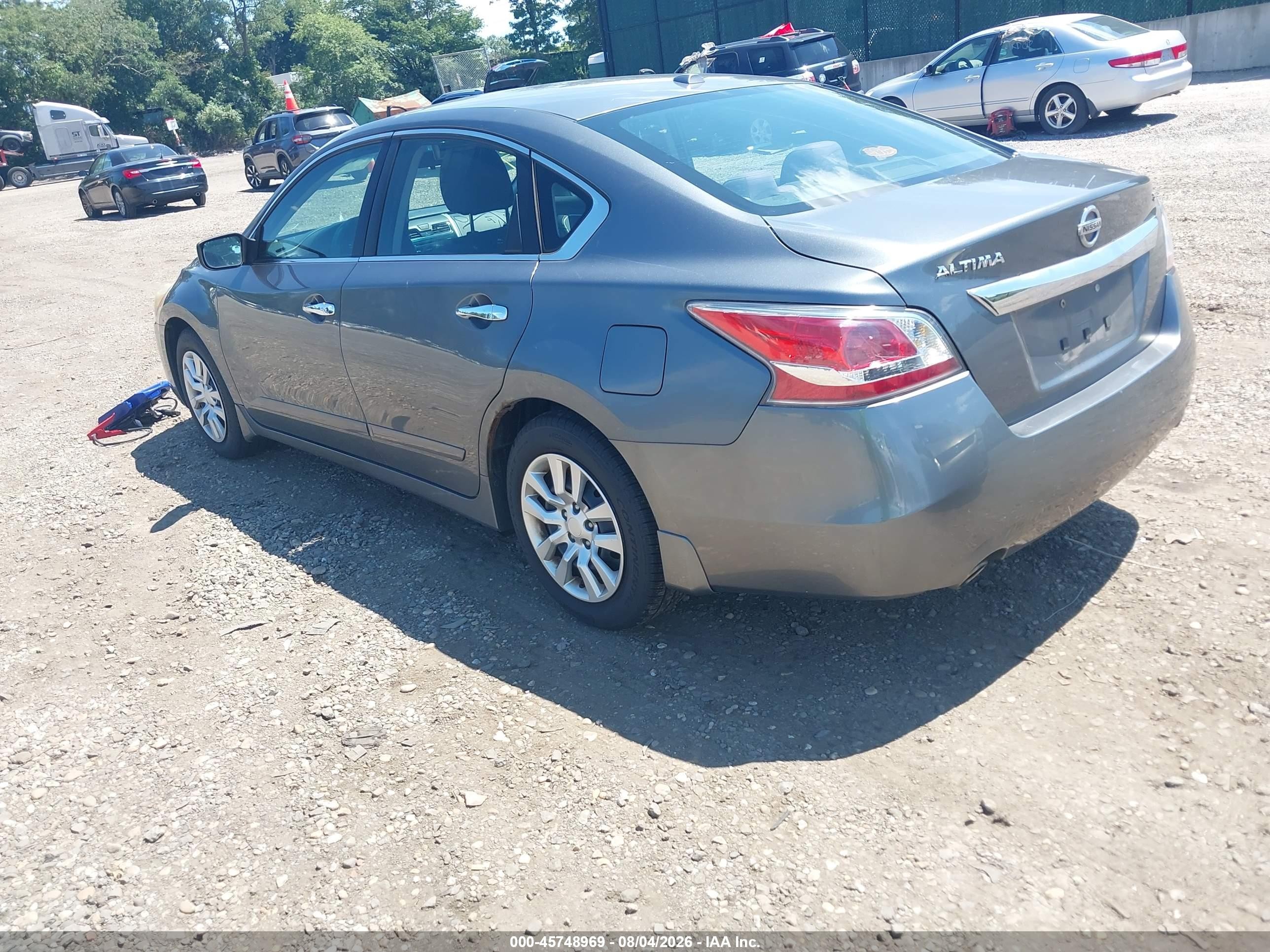 2015 Nissan Altima 2.5 S Gray vin: 1N4AL3AP1FN402233