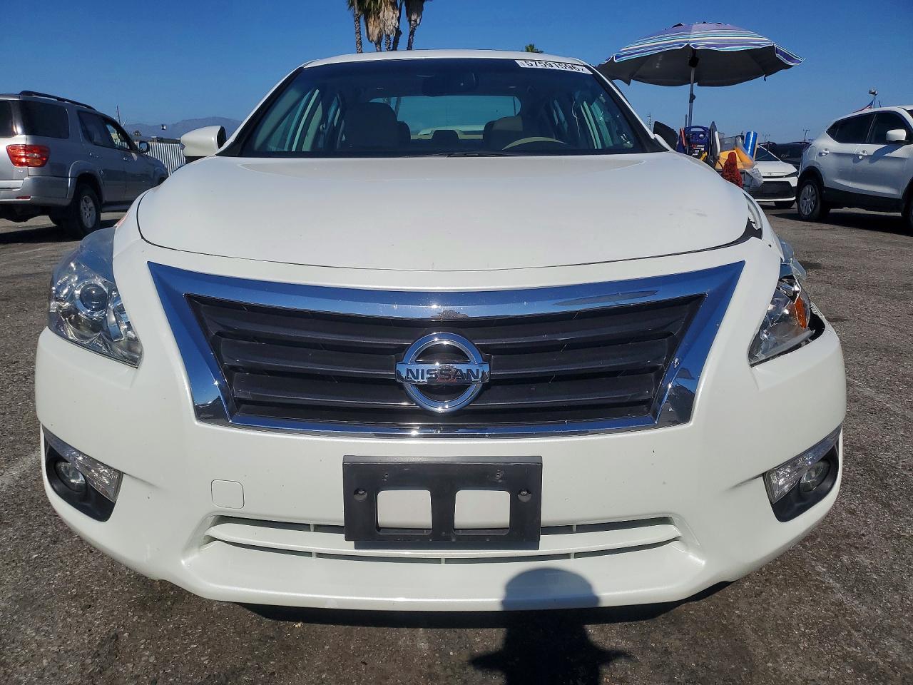 2015 Nissan Altima White vin: 1N4AL3AP1FN403348