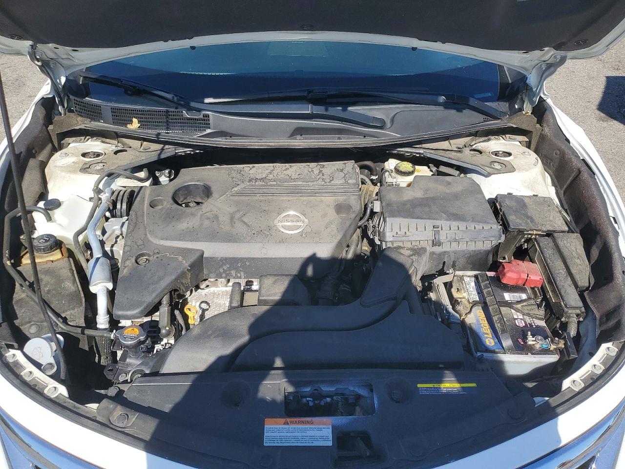 2015 Nissan Altima White vin: 1N4AL3AP1FN403348