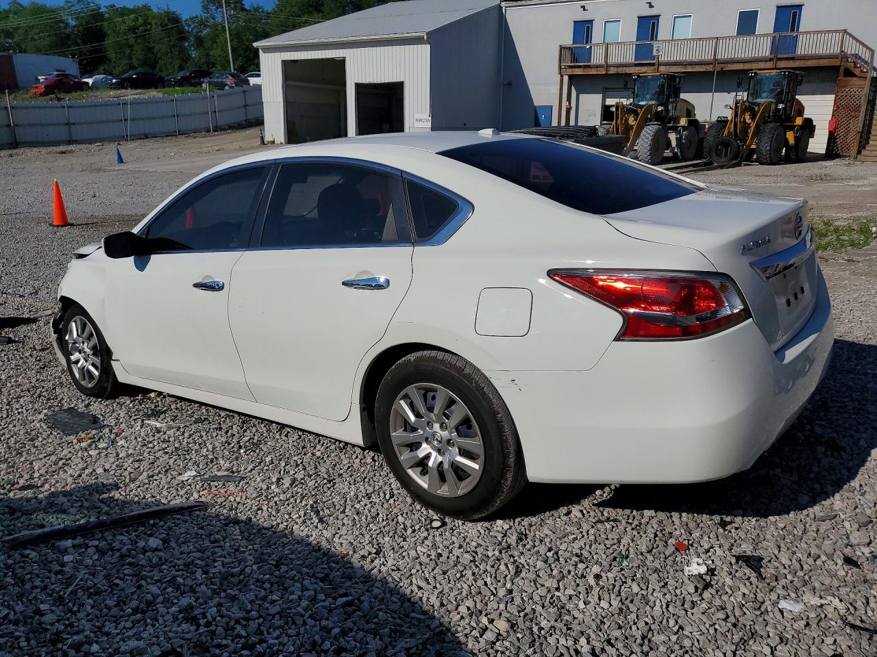 2015 Nissan Altima 2.5 S Белый vin: 1N4AL3AP1FN864078
