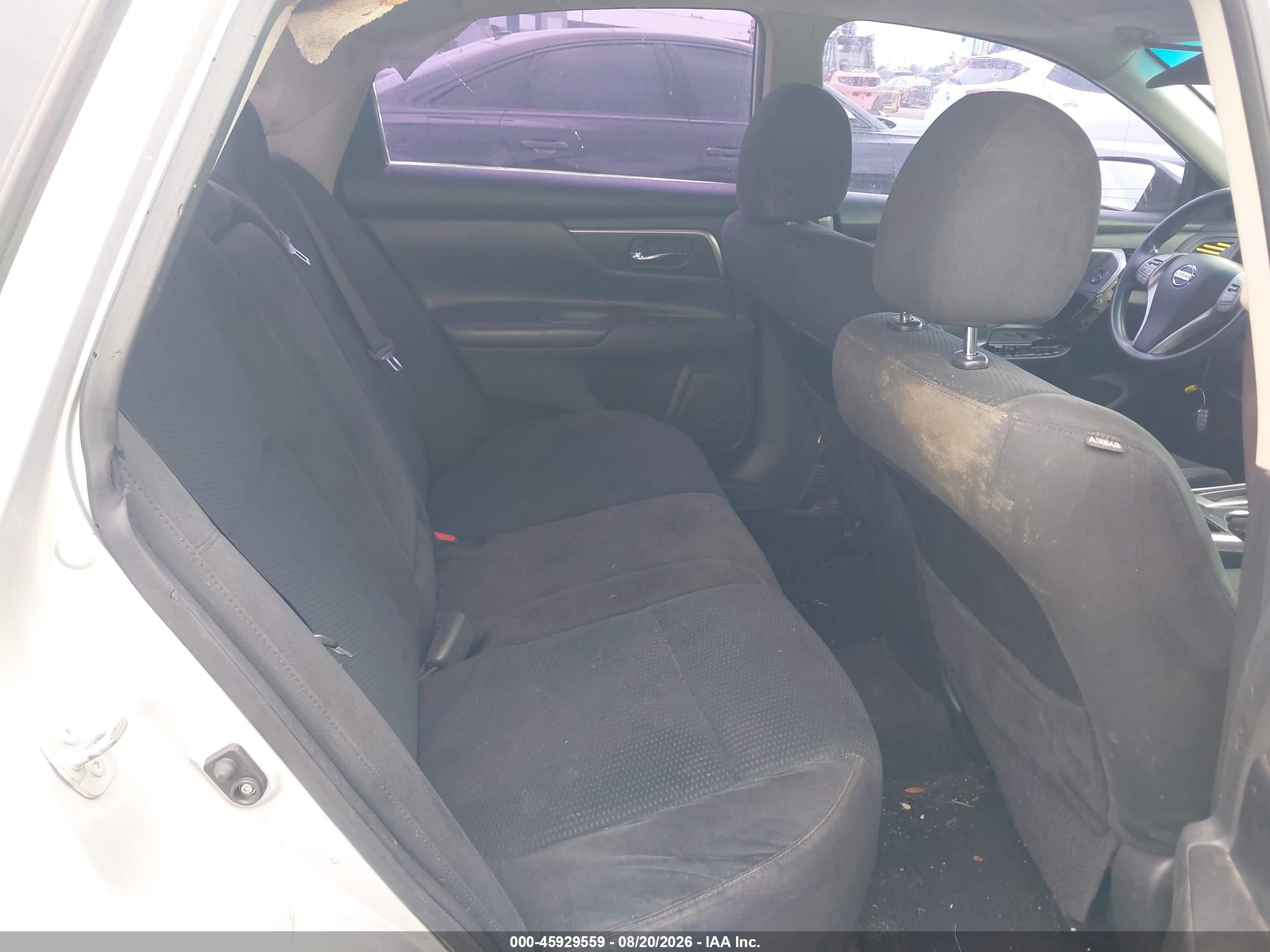 2015 Nissan Altima 2.5 S Silver vin: 1N4AL3AP1FN867451