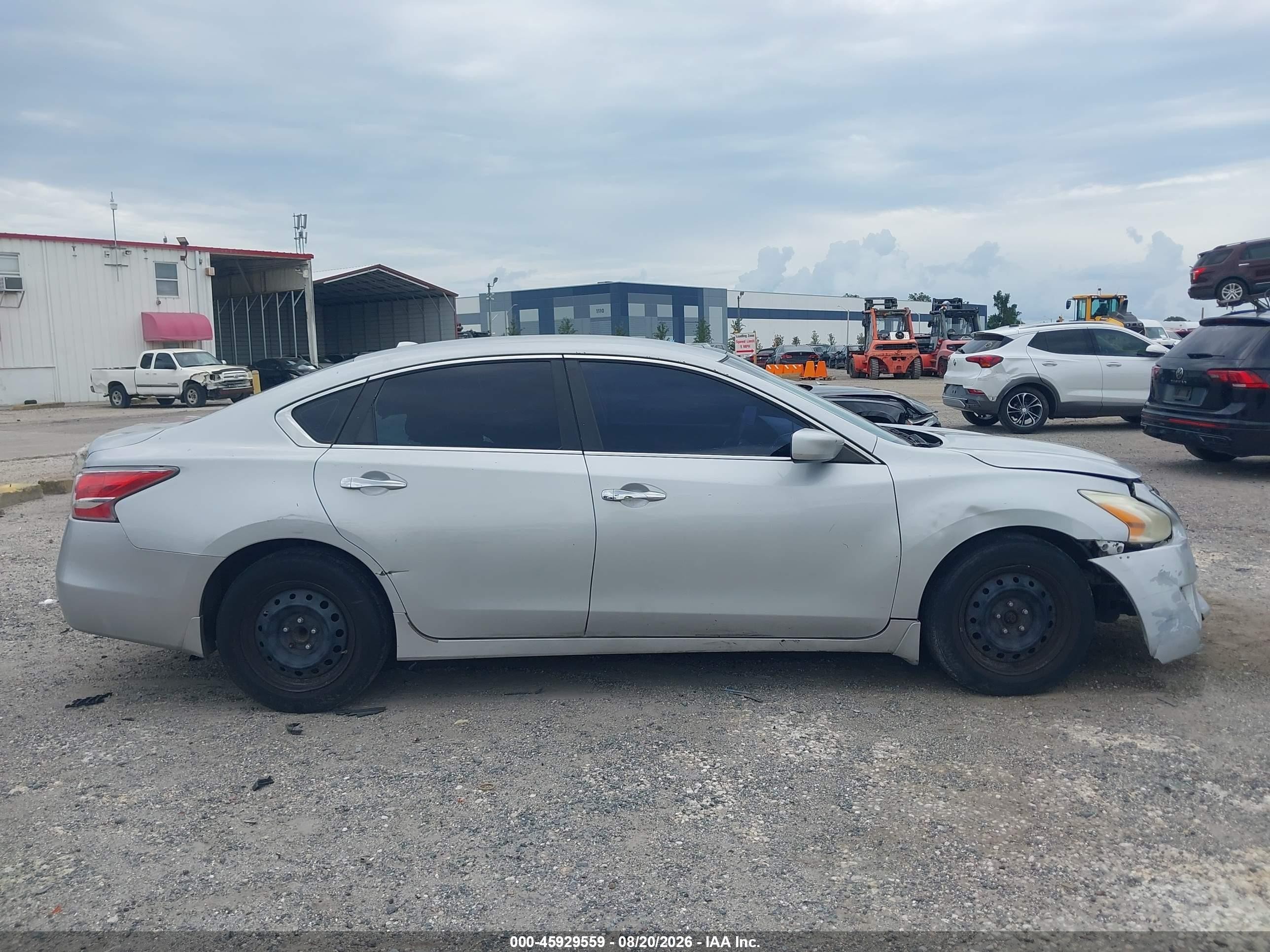 2015 Nissan Altima 2.5 S Silver vin: 1N4AL3AP1FN867451