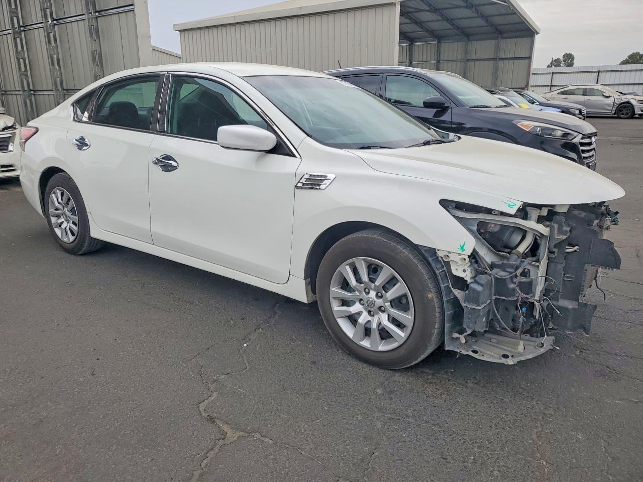 2015 Nissan Altima 2.5 S White vin: 1N4AL3AP1FN876120