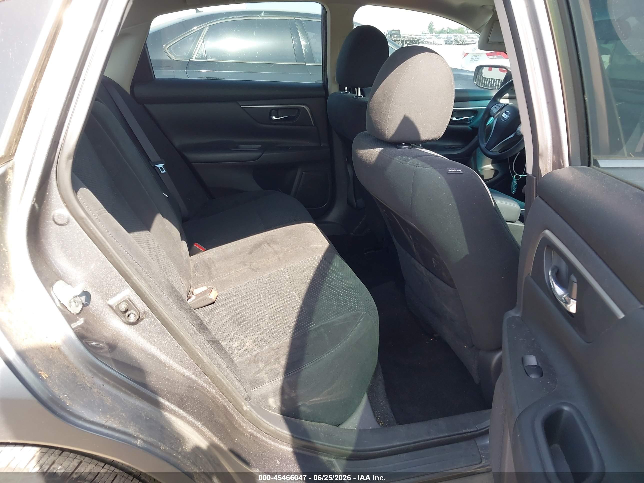 2015 Nissan Altima 2.5 S Серый vin: 1N4AL3AP1FN877199