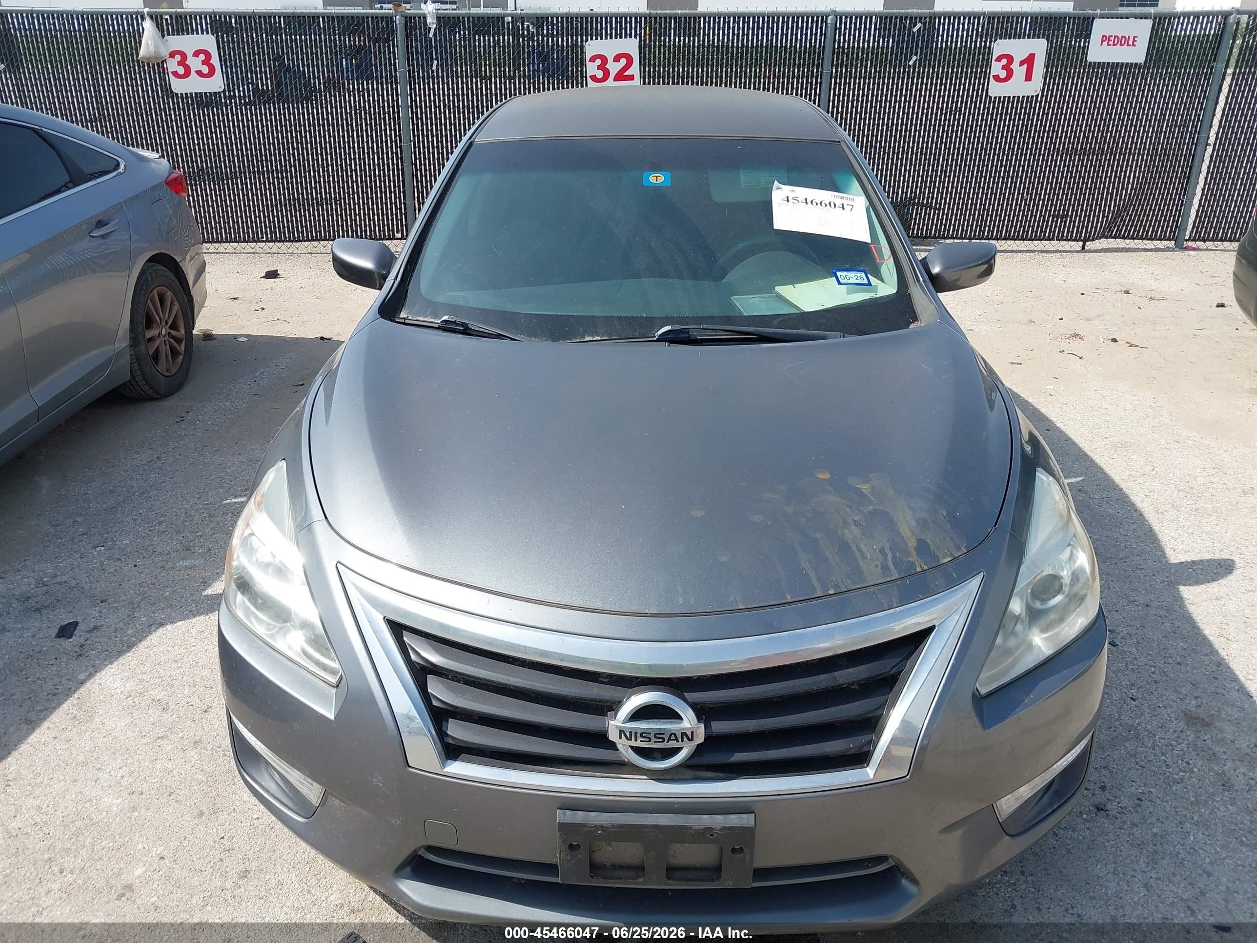 2015 Nissan Altima 2.5 S Серый vin: 1N4AL3AP1FN877199