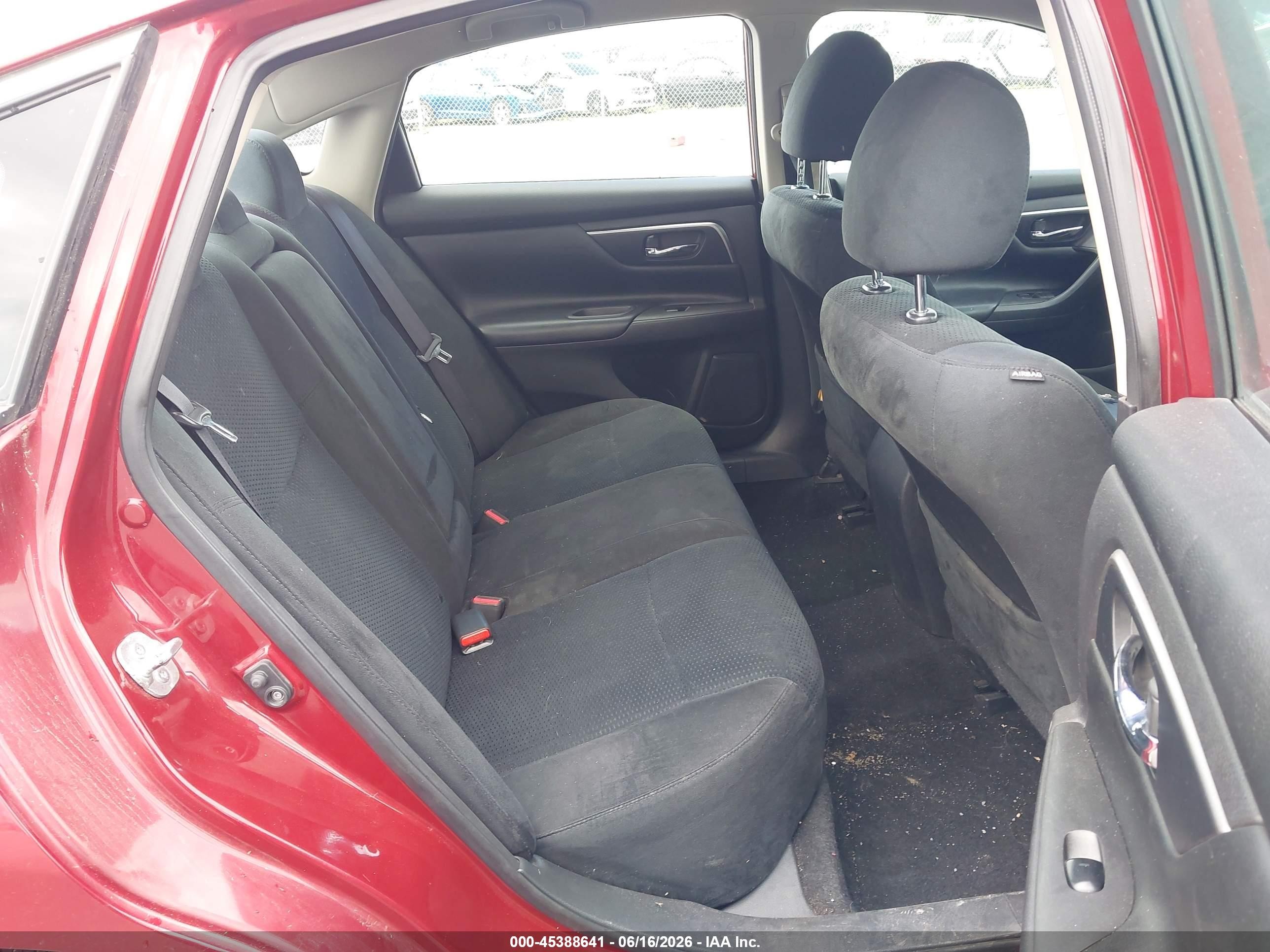 2015 Nissan Altima 2.5/2.5 S/2.5 Sl/2.5 Sv Красный vin: 1N4AL3AP1FN889448