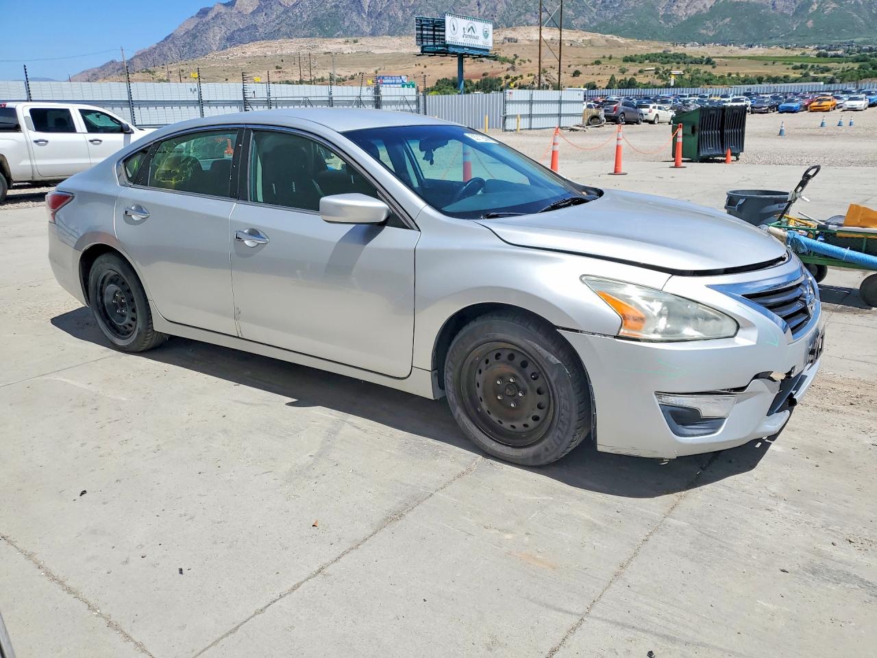 2015 Nissan Altima 2.5 S Silver vin: 1N4AL3AP1FN895685