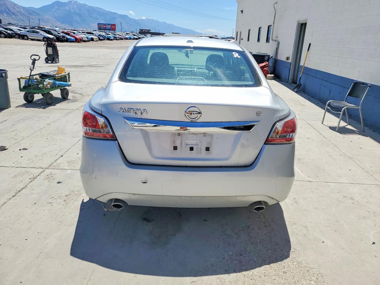 2015 Nissan Altima 2.5 S Silver vin: 1N4AL3AP1FN895685