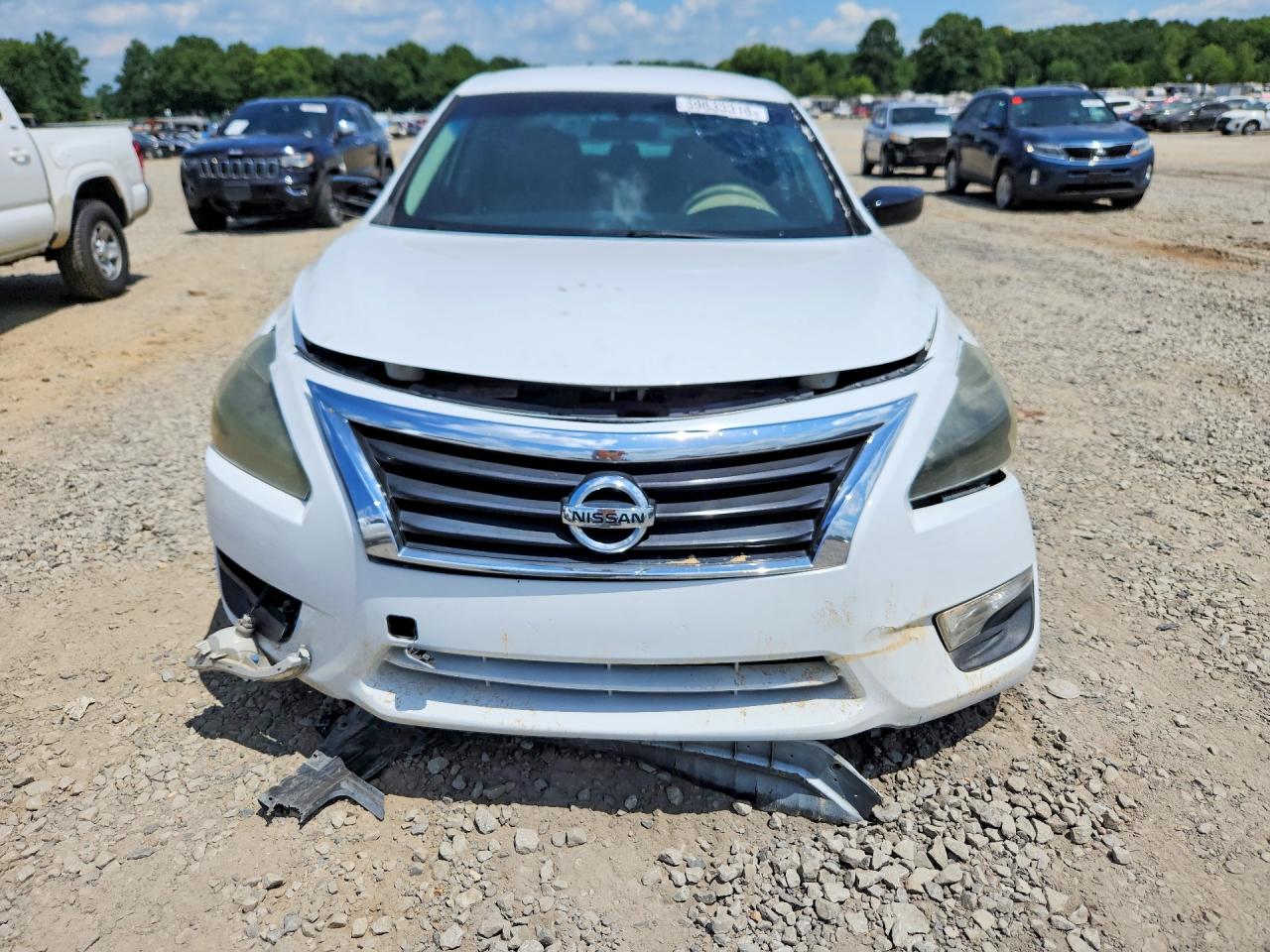 2015 Nissan Altima 2.5 S White vin: 1N4AL3AP1FN899042