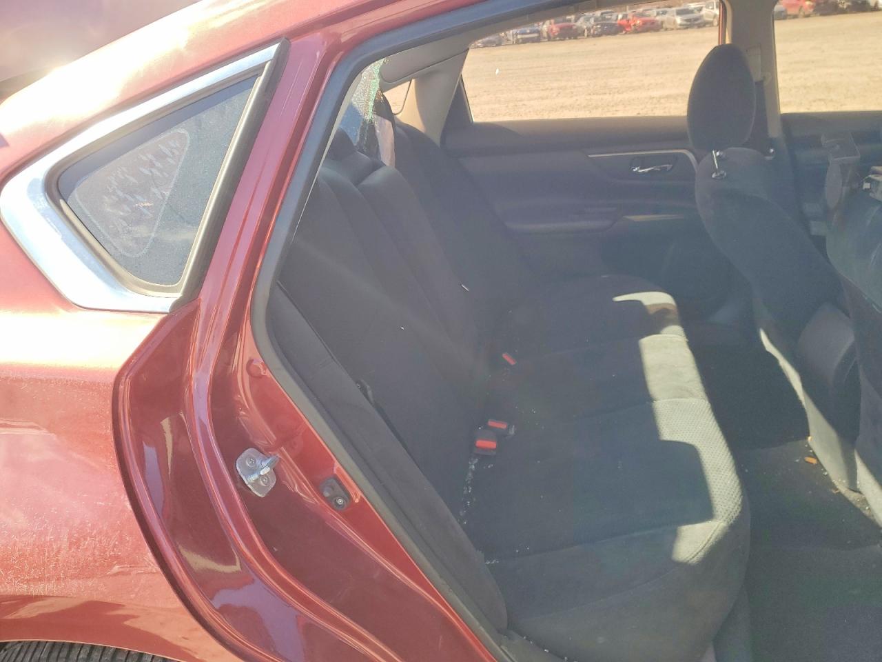 2015 Nissan Altima 2.5 S Красный vin: 1N4AL3AP1FN913540