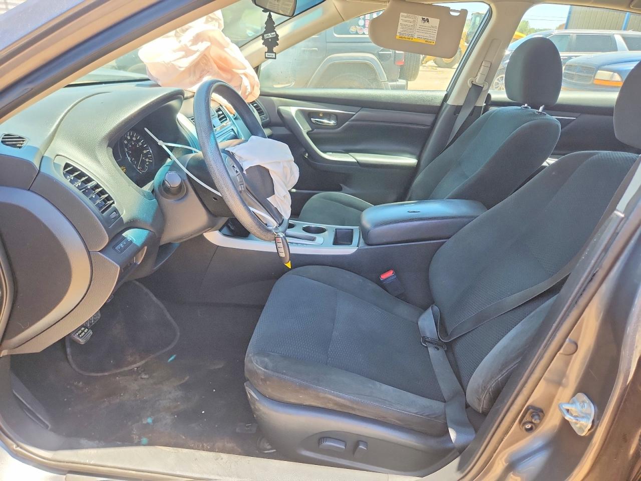 2015 Nissan Altima 2.5 S Silver vin: 1N4AL3AP1FN922268