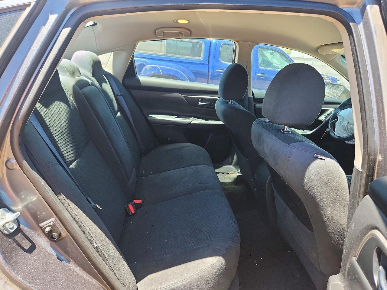 2015 Nissan Altima 2.5 S Silver vin: 1N4AL3AP1FN922268