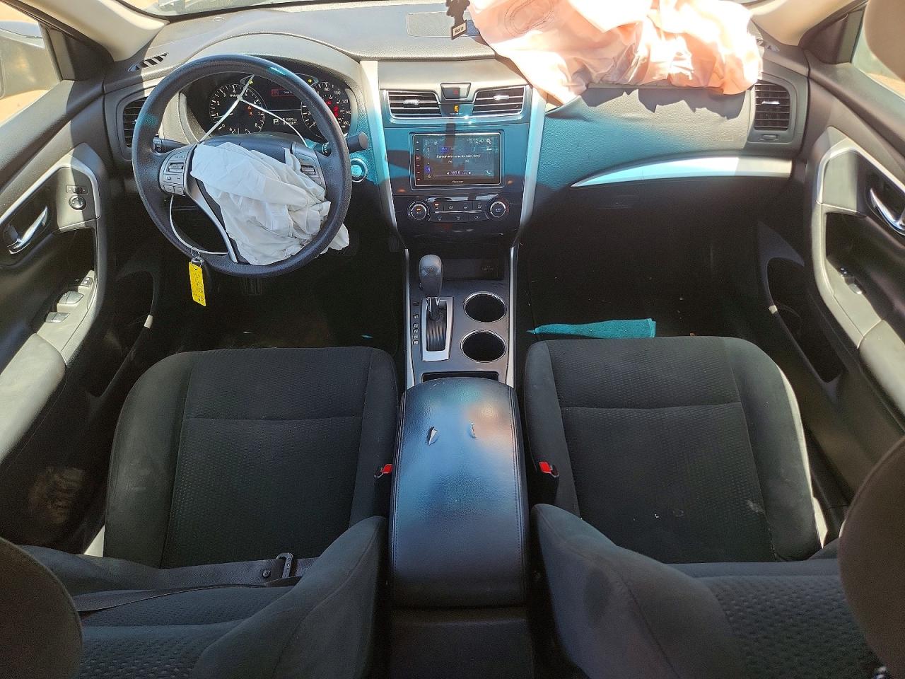 2015 Nissan Altima 2.5 S Silver vin: 1N4AL3AP1FN922268