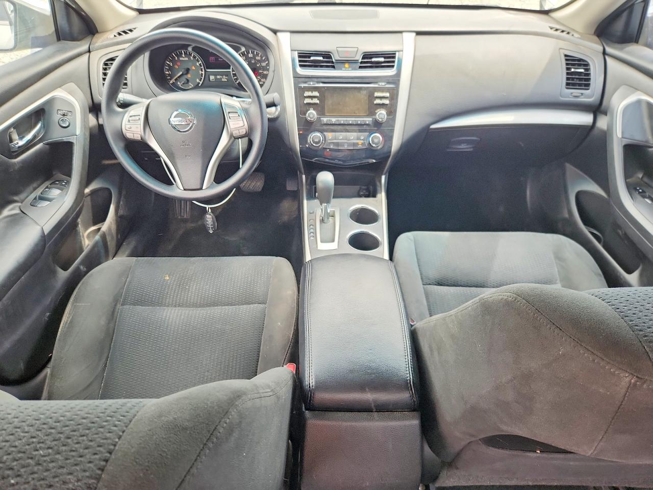2015 Nissan Altima 2.5 S Серебряный vin: 1N4AL3AP1FN922593