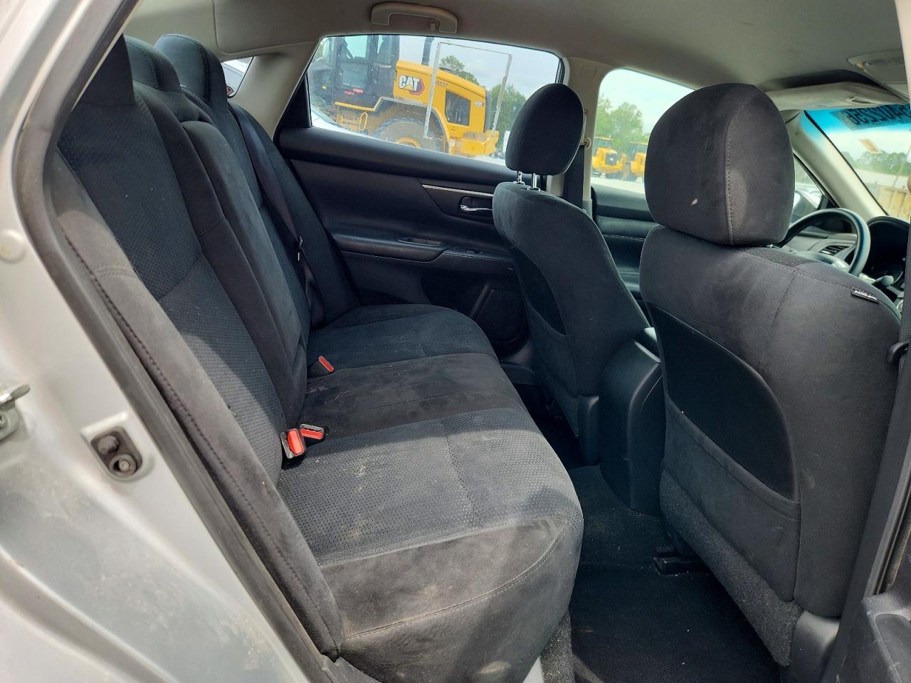 2015 Nissan Altima 2.5 S Серебряный vin: 1N4AL3AP1FN922593