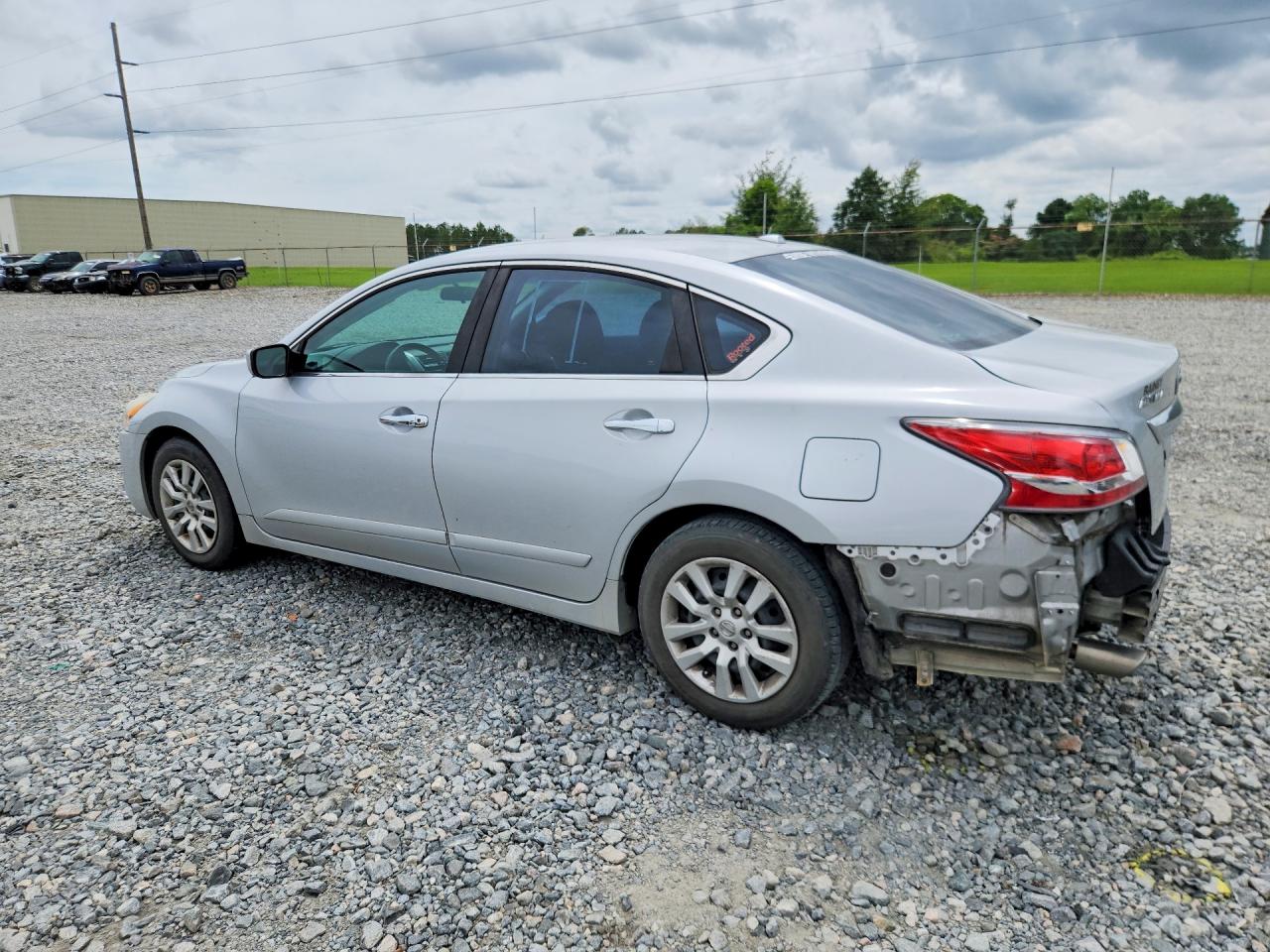 2015 Nissan Altima 2.5 S Серебряный vin: 1N4AL3AP1FN922593