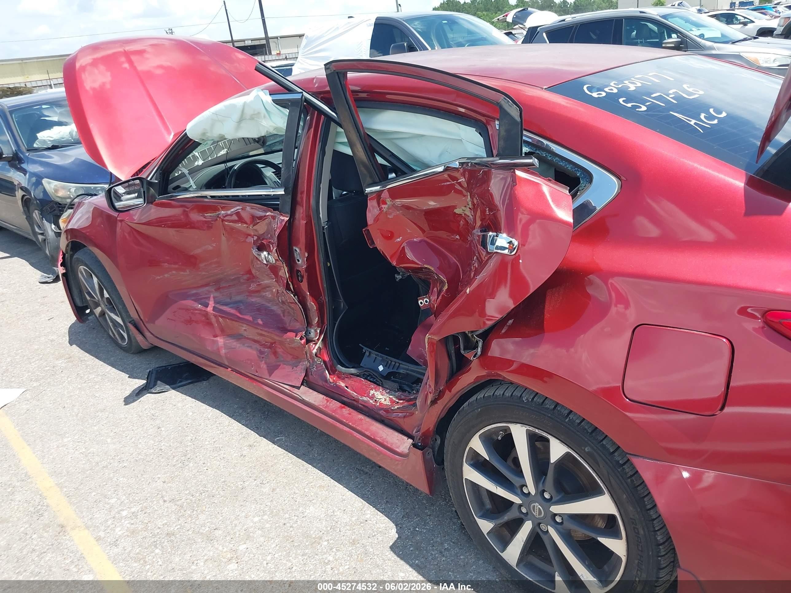 2016 Nissan Altima 2.5 Sr Red vin: 1N4AL3AP1GC190270