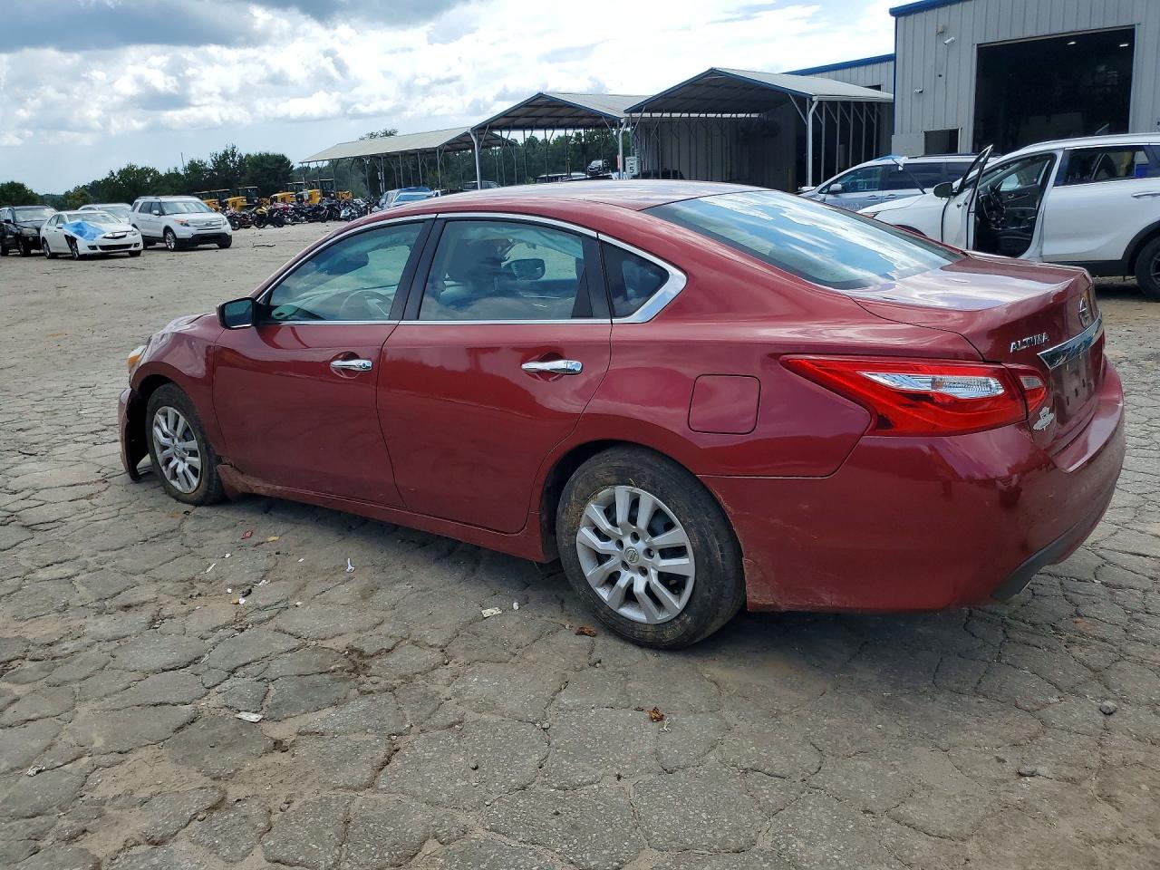 2017 Nissan Altima 2.5 S Красный vin: 1N4AL3AP1HC109382