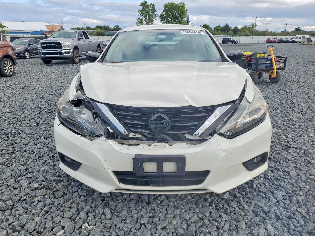 2017 Nissan Altima 2.5 Sr White vin: 1N4AL3AP1HC250002