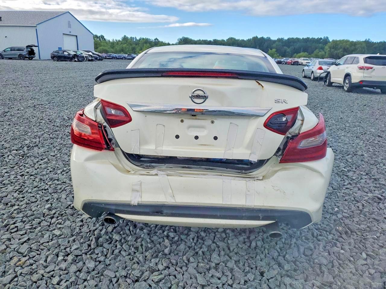 2017 Nissan Altima 2.5 Sr White vin: 1N4AL3AP1HC250002