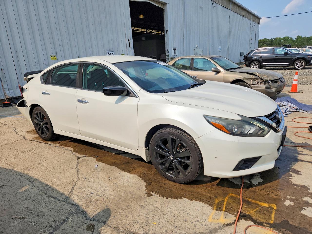 2017 Nissan Altima 2.5 Sr Белый vin: 1N4AL3AP1HC264479