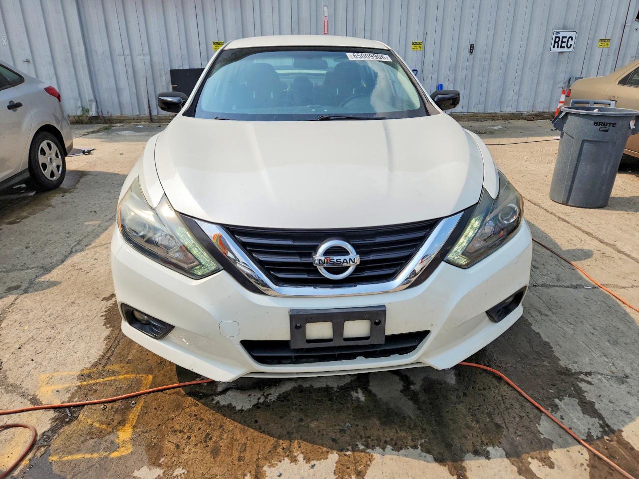 2017 Nissan Altima 2.5 Sr Белый vin: 1N4AL3AP1HC264479