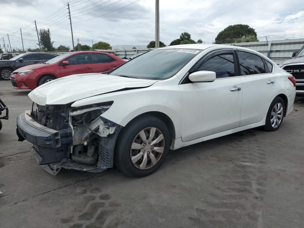 2017 Nissan Altima White vin: 1N4AL3AP1HC292301