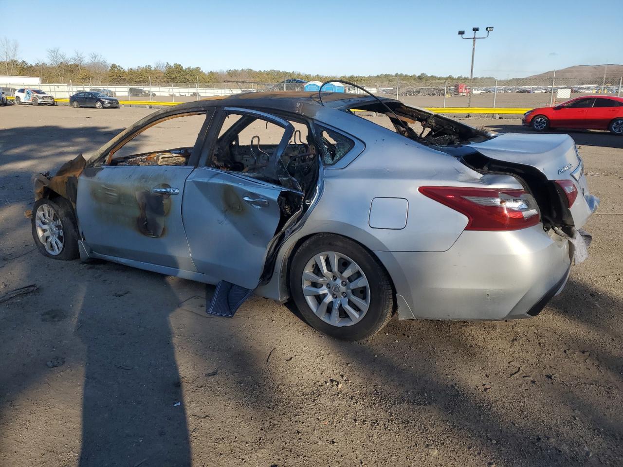 2018 Nissan Altima 2.5 Silver vin: 1N4AL3AP1JC251138
